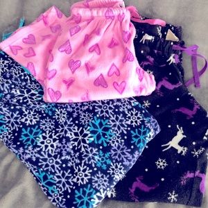 3 pair of cozy fleece lounge pants 2 have pockets
